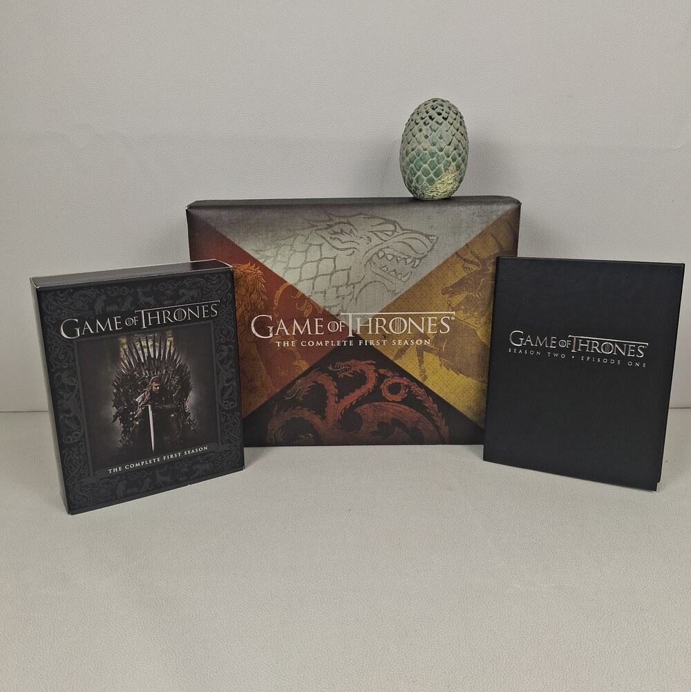 Game of Thrones: Complete First Season (Collector’s Edition w/ Egg) Blu-Ray